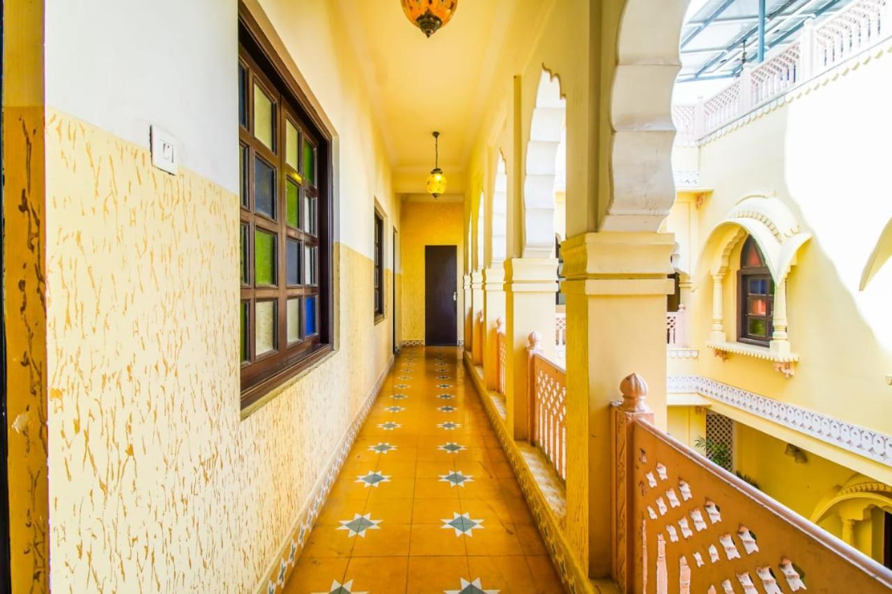 Hotel Utsav Niwas ชัยปุระ ภายนอก รูปภาพ